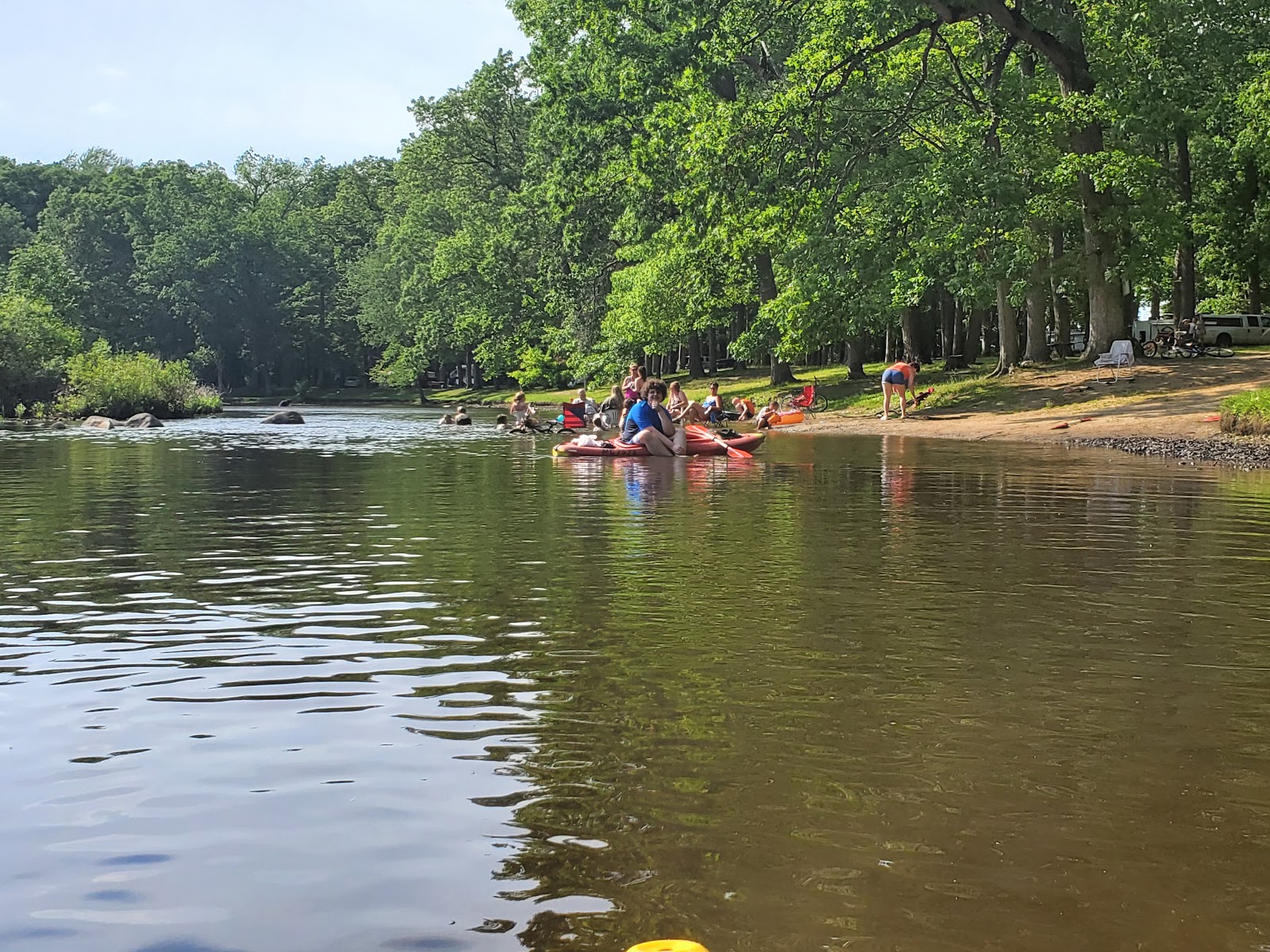Twin Pine Campground and Canoe