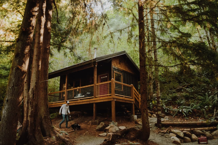 Sulphur Lake Camp
