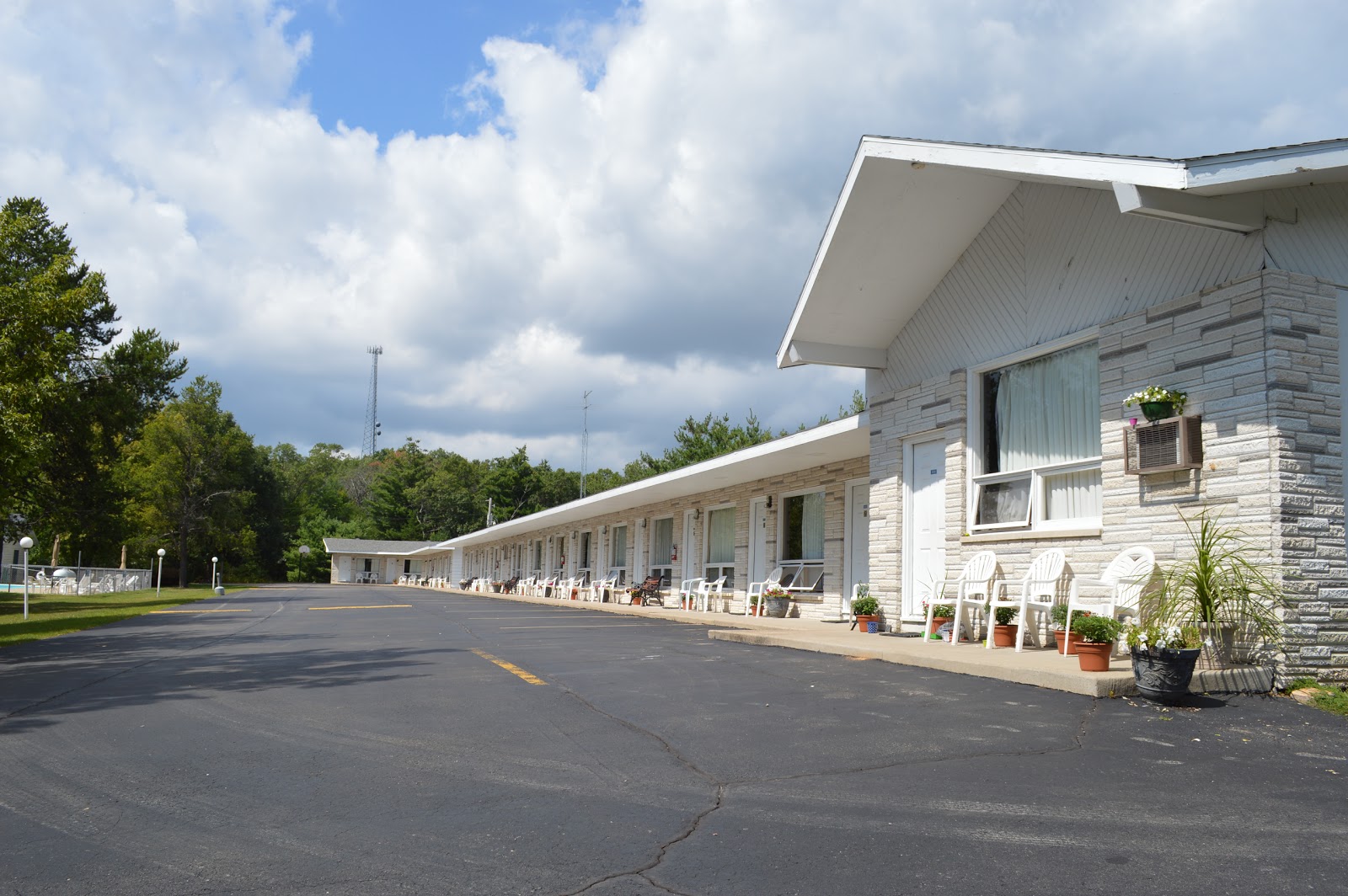 Summer Breeze Resort