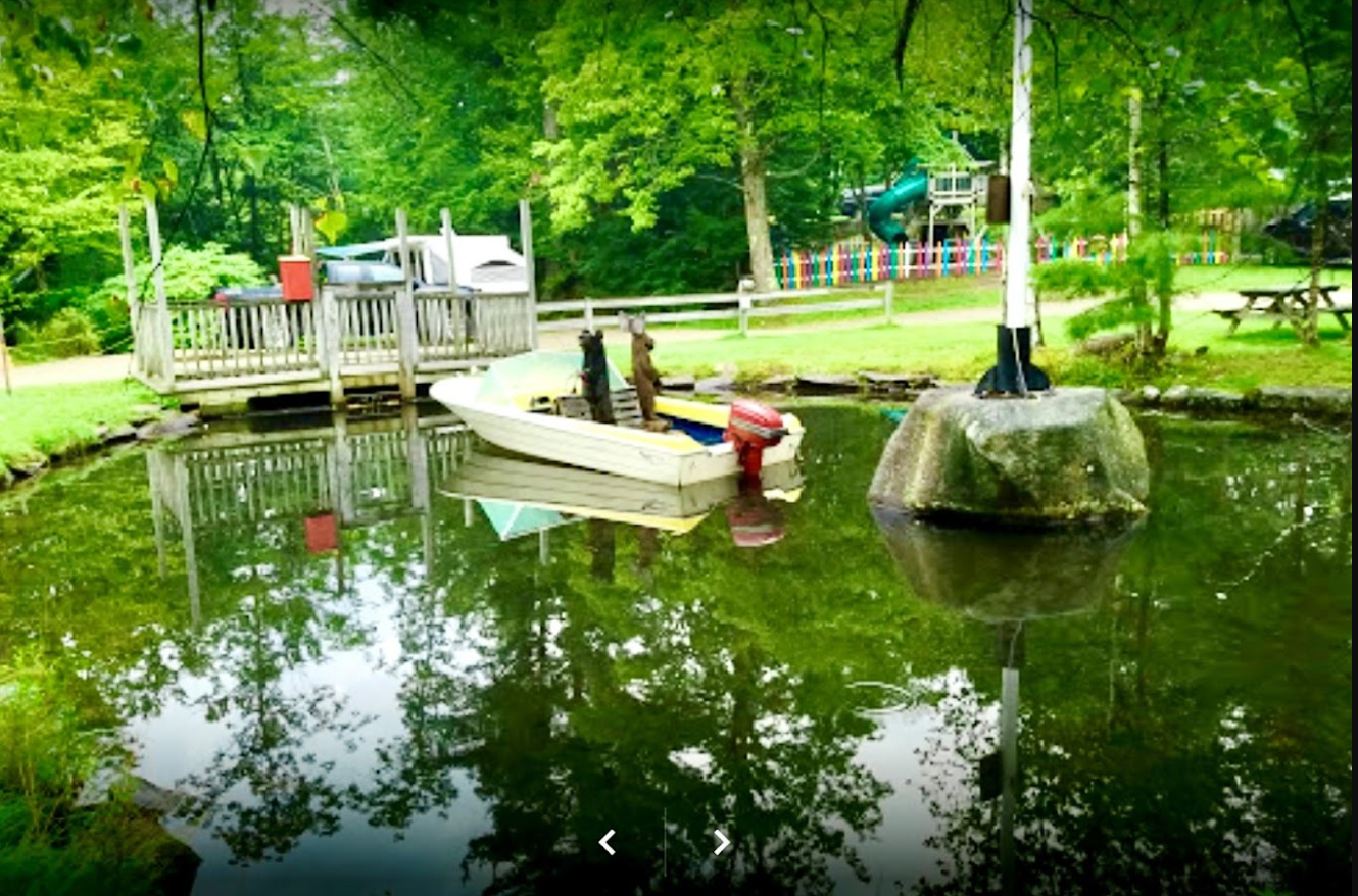 Country Bumpkins Campground and Cottages